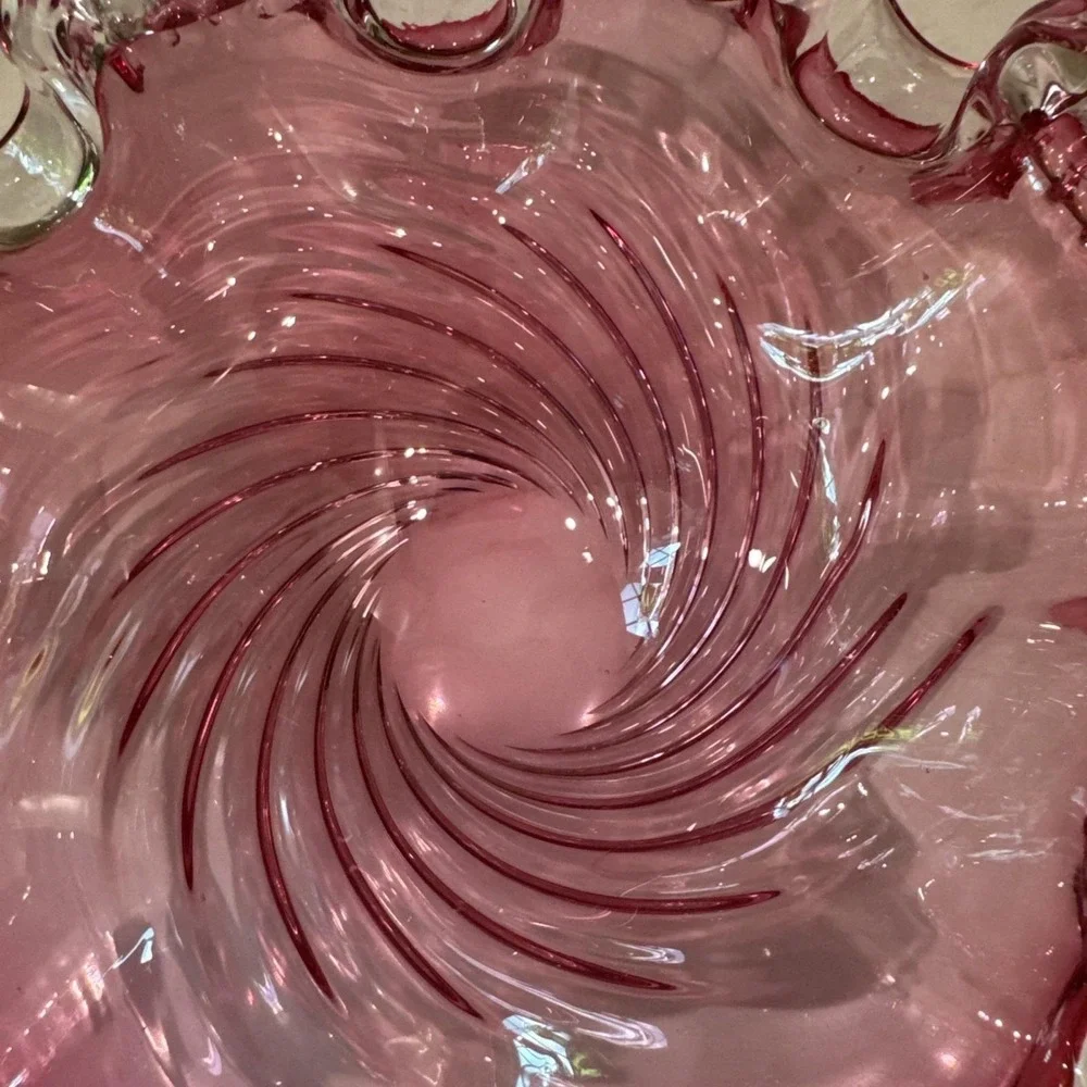Chalet Canada Hand Made Candy Dish bowl Cranberry Swirl etched Vintage unmarked